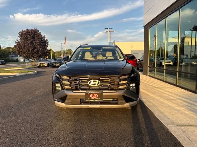 Used 2025 Black Hyundai SEL image 7