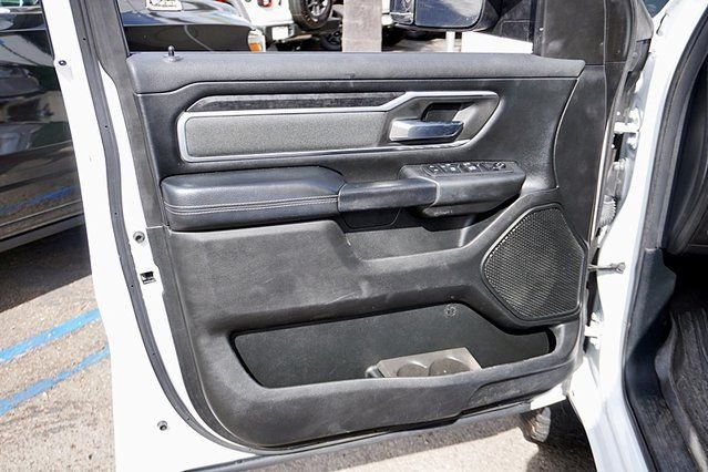 Used 2021 White Ram Big Horn/Lone Star image 21