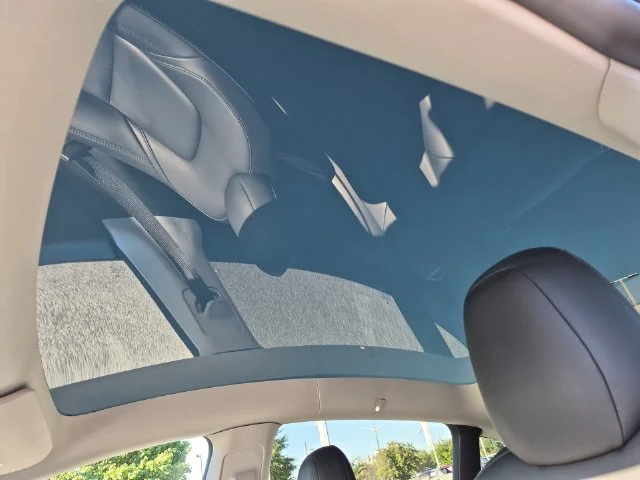 Used 2021 White Tesla Long Range image 17