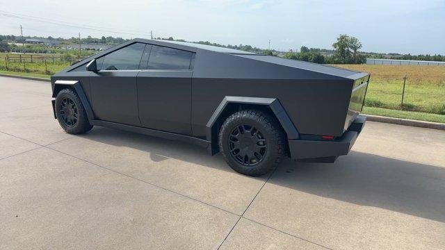 Used 2024 Tesla Cybertruck Base with VIN 7G2CEHED7RA043302 for sale in Longview, TX
