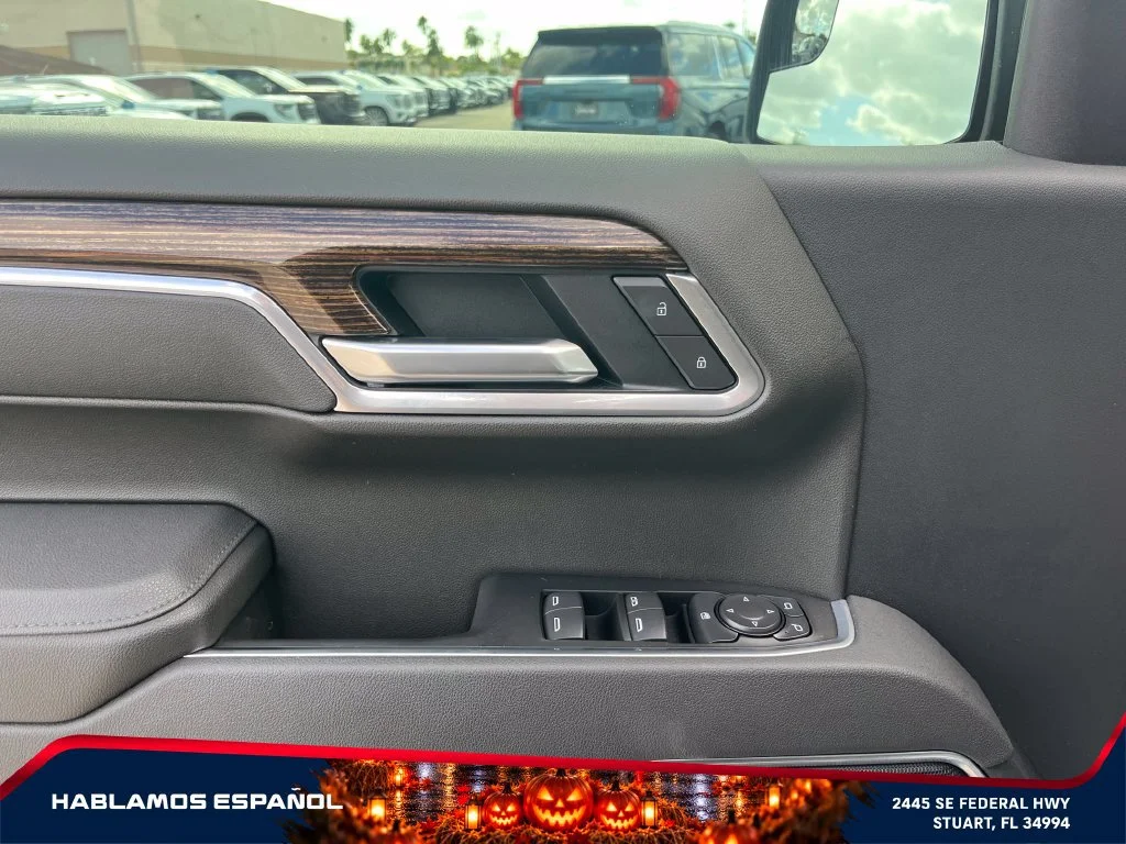 Used 2026 Downpour Metallic GMC Elevation image 22