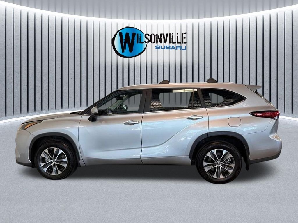 Used 2023 Silver Toyota XLE image 16