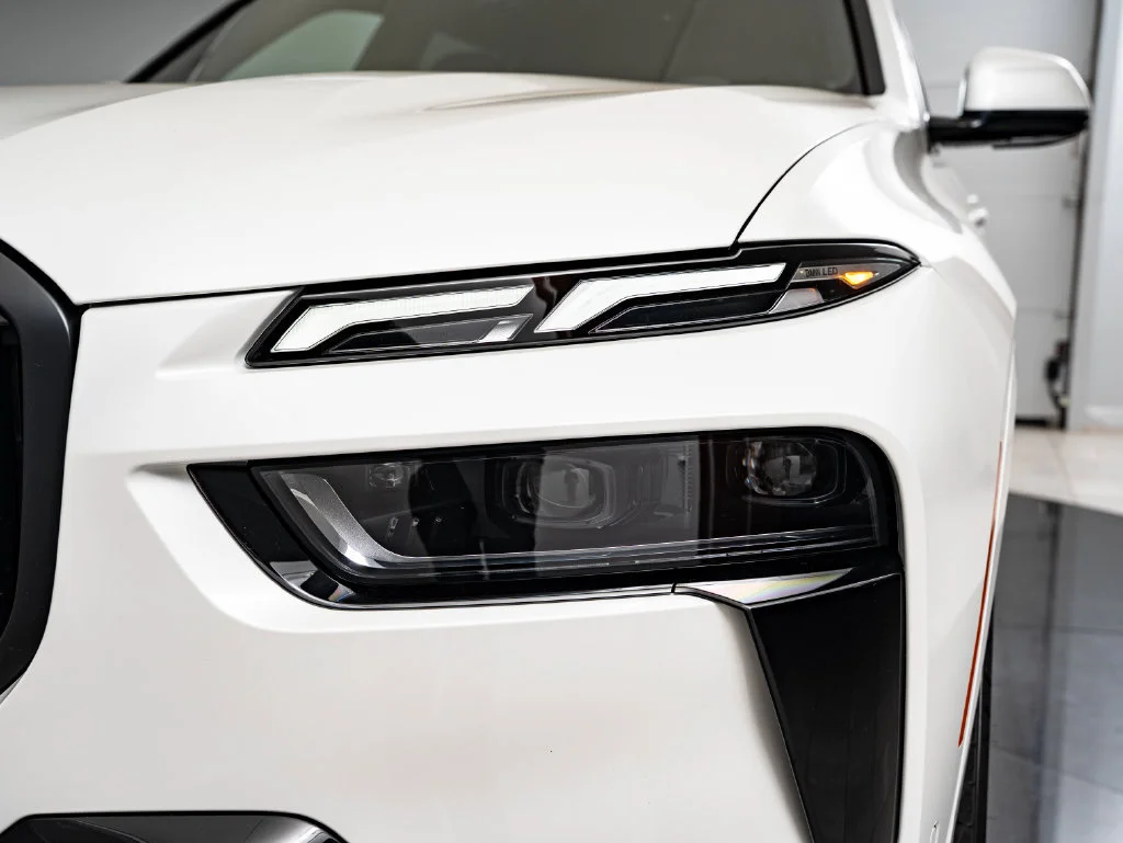 New 2027 White Metallic BMW xDrive40i image 15