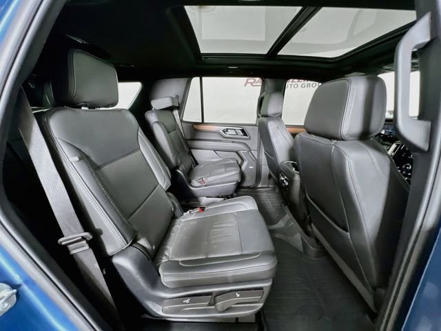 2025 GMC Yukon Denali - Photo 44