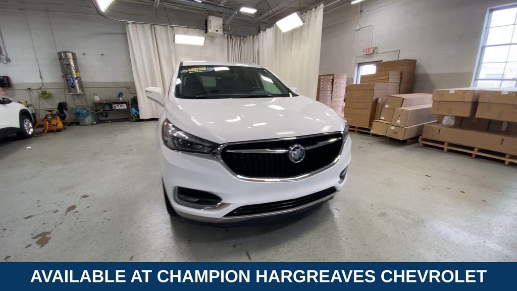 Used 2020 Summit White Buick Essence image 3