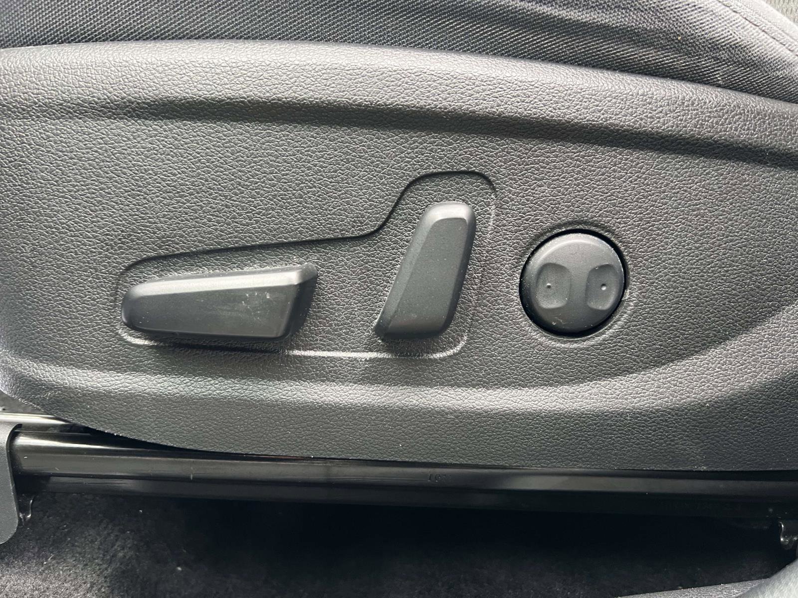 Used 2022 Portofino Gray Hyundai SEL image 20