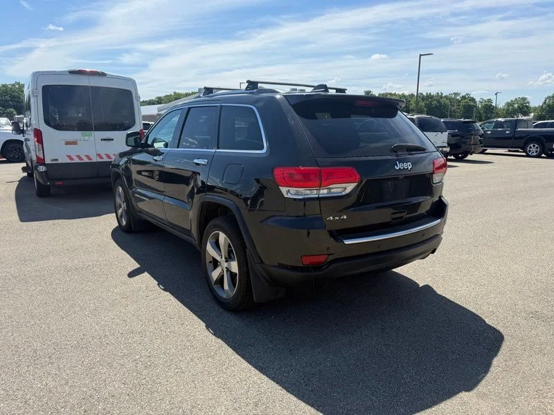 Used 2015 Black Jeep Limited image 8
