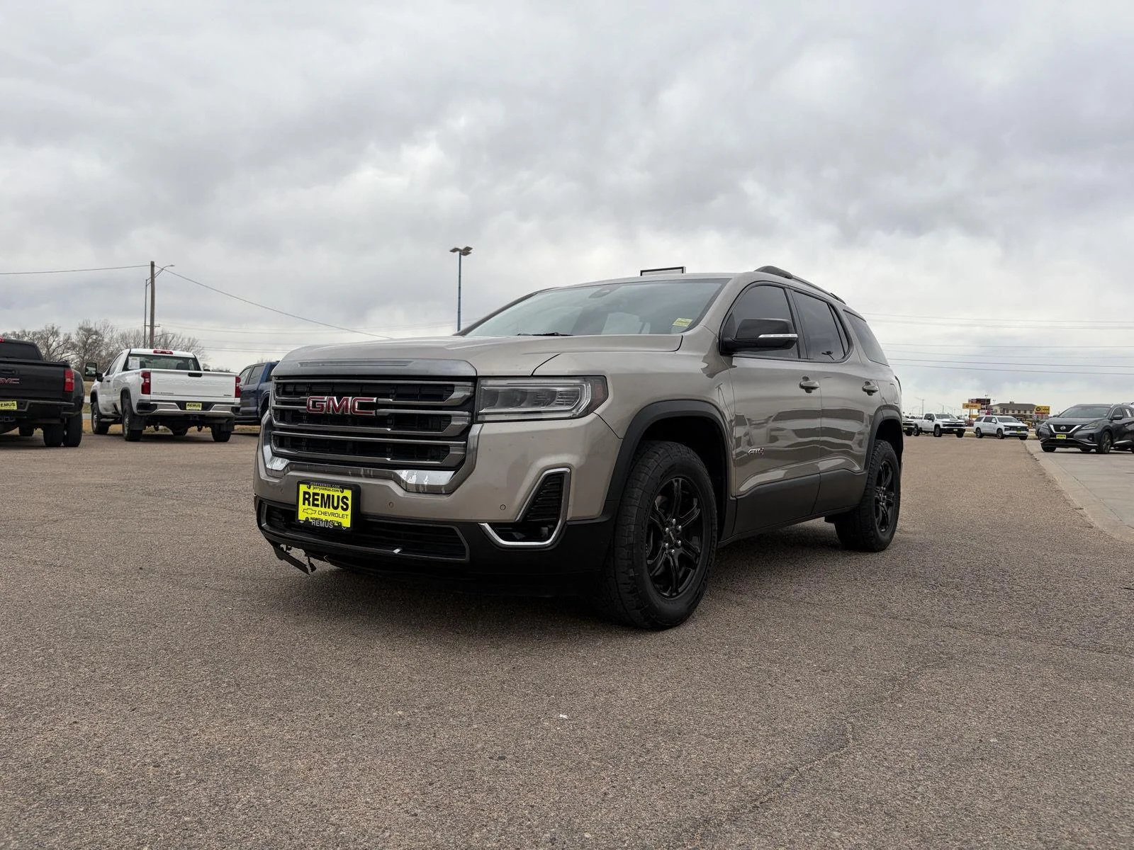 Used 2023 Light Stone Metallic GMC AT4 image 3