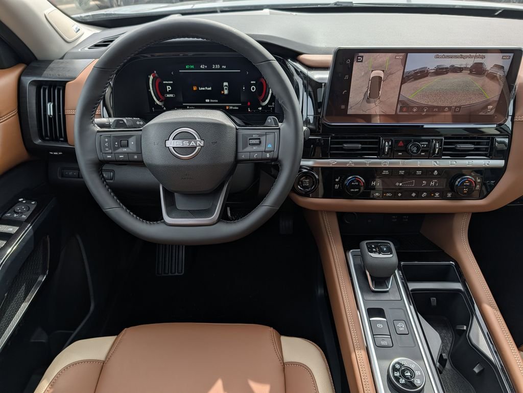 Used 2026 Gray Nissan Platinum image 9