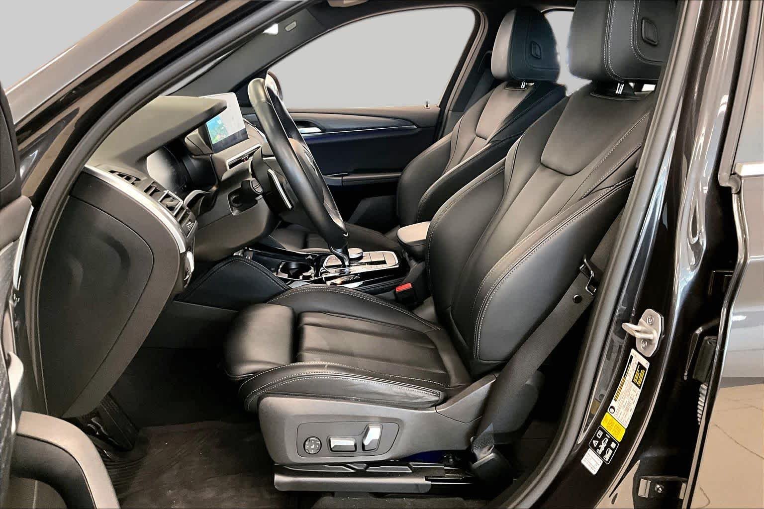 Pre-Owned 2023 BMW X4 XDrive30i