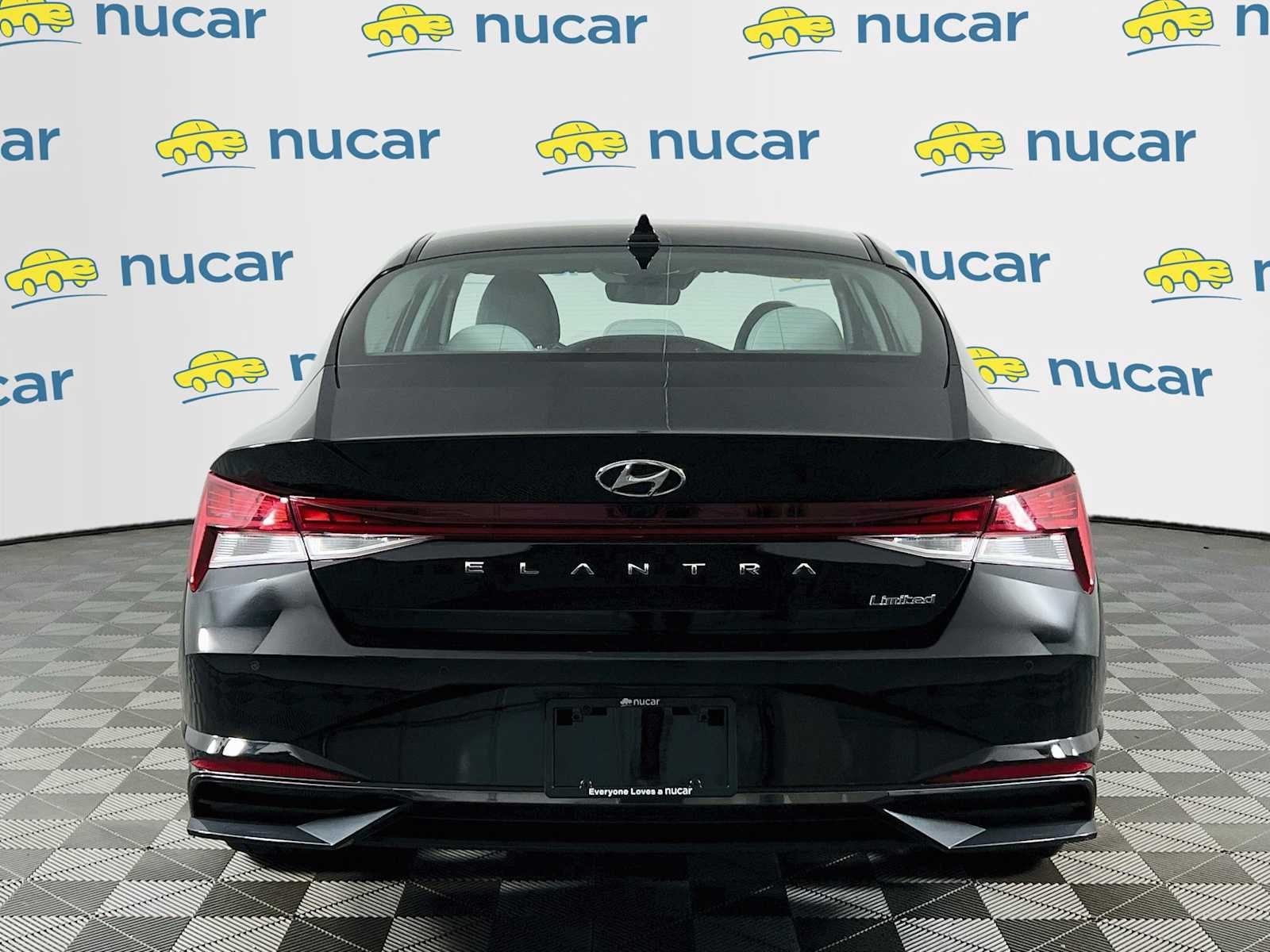 Used 2023 Onyx Black Hyundai Limited image 6