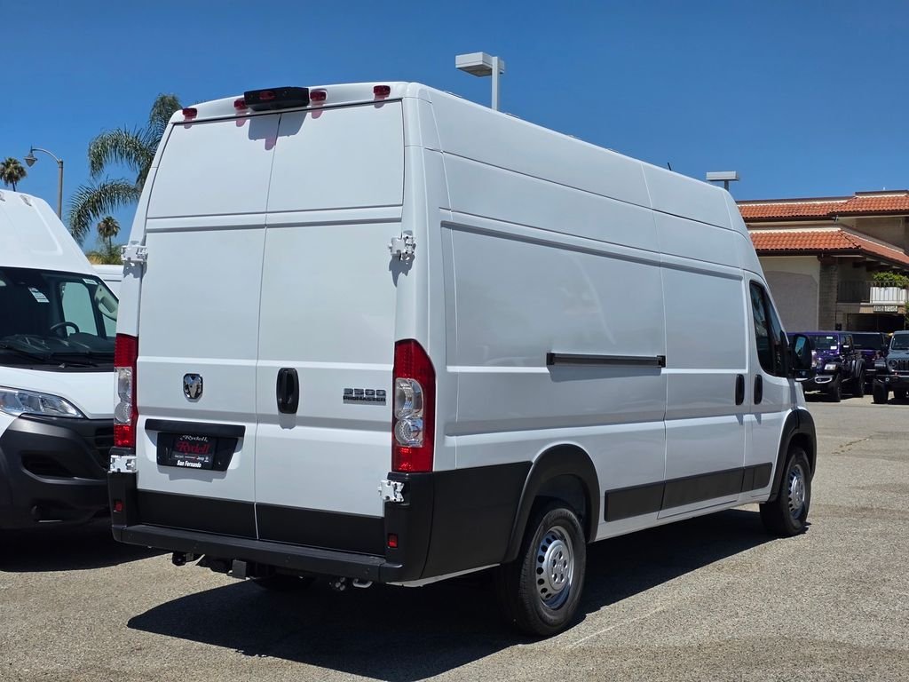 New 2026 Bright White Clear-Coat Exterior Paint RAM Super High Roof image 4