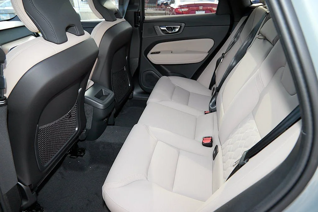 New 2026 Vapour Grey Volvo Core image 20