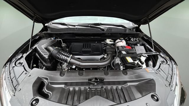 Used 2025 Black Chevrolet LT image 32