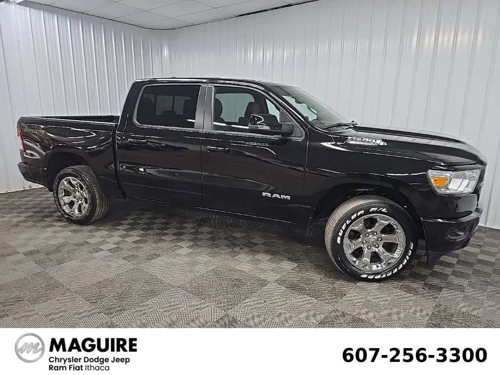 2023 RAM 1500 Big Horn/Lone Star 4x4 Crew Cab 5'7's photo