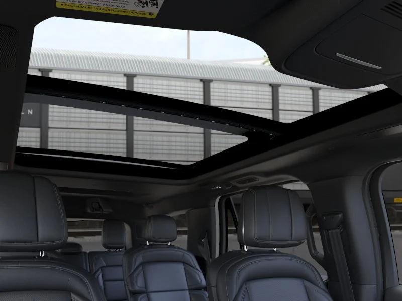 New 2026 Pristine White Metallic Tri-Coat Lincoln Reserve image 45