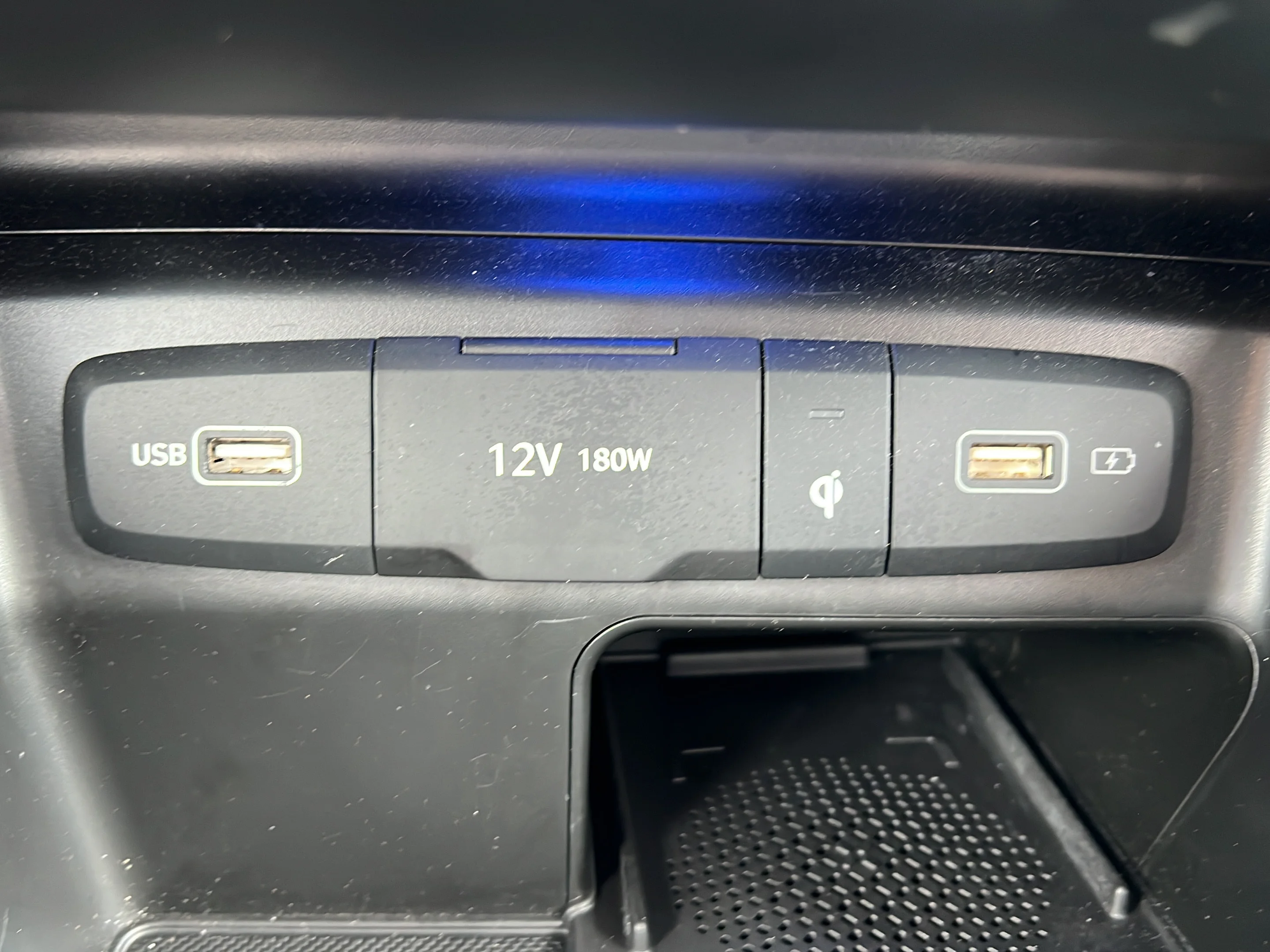 Used 2024 Hampton Gray Hyundai SEL image 21