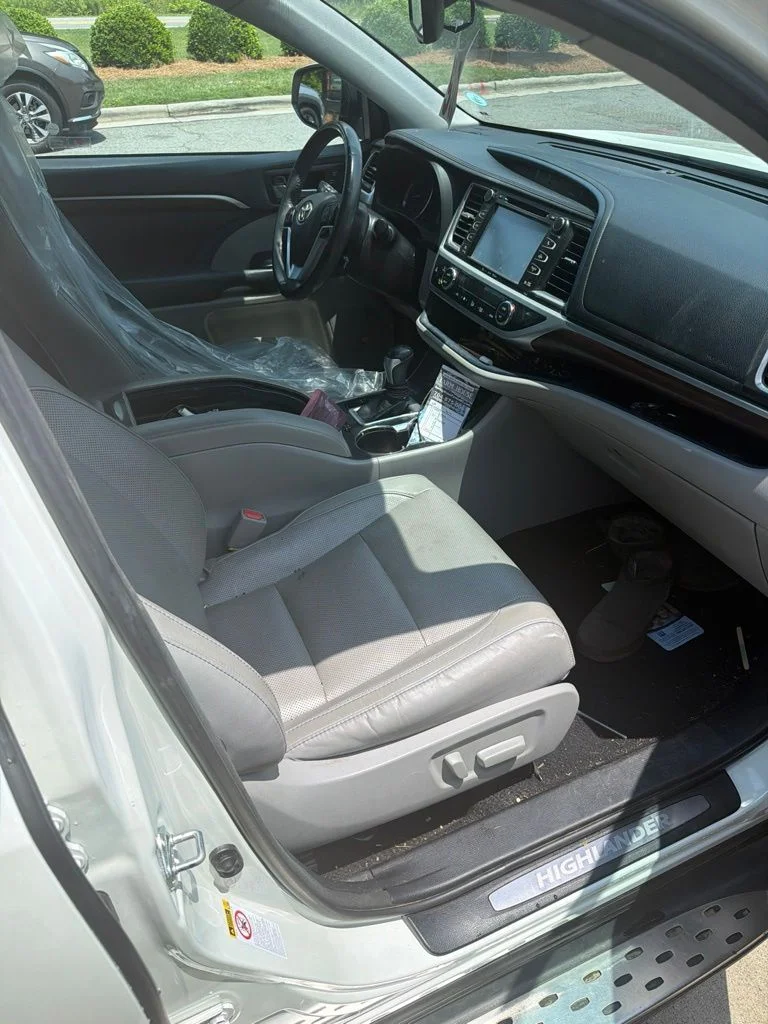 Used 2016 White Toyota Limited image 7