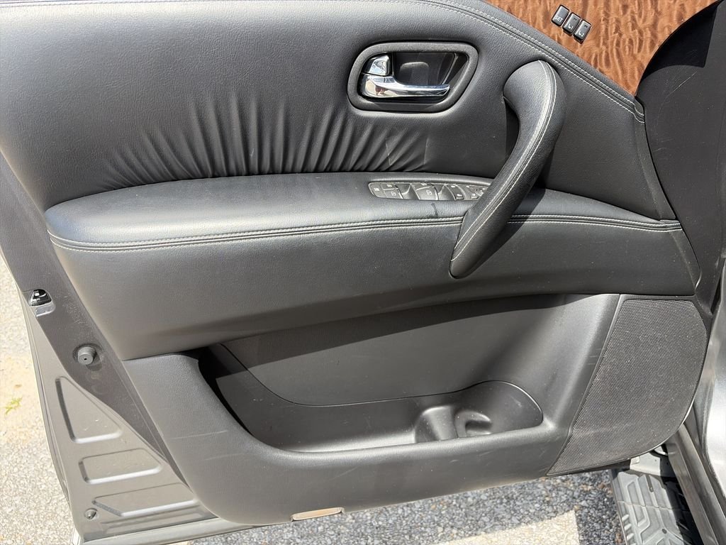 Used 2020 Gray Nissan SL image 17