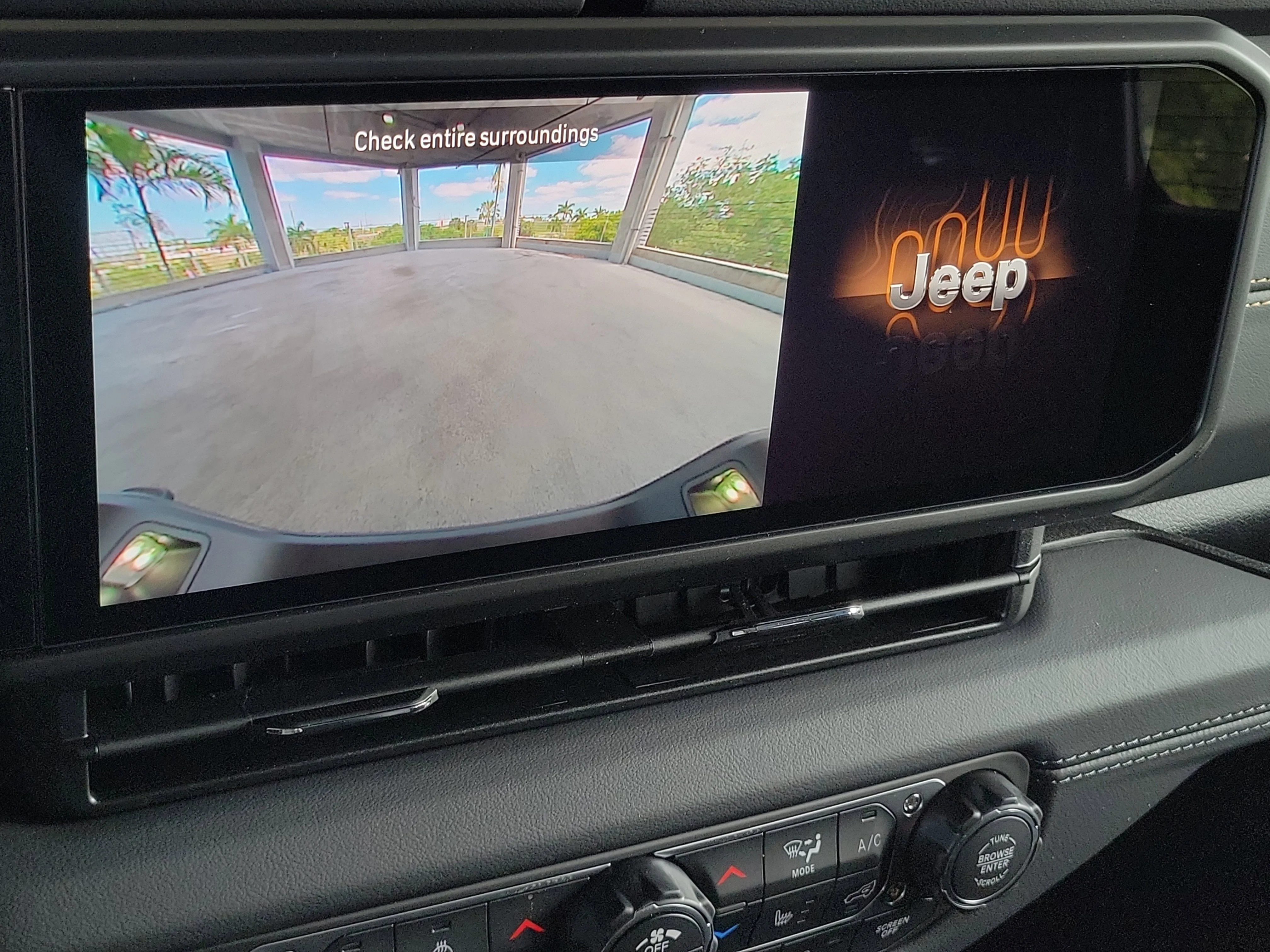 New 2026 Black Clear-Coat Exterior Paint Jeep Sahara image 27