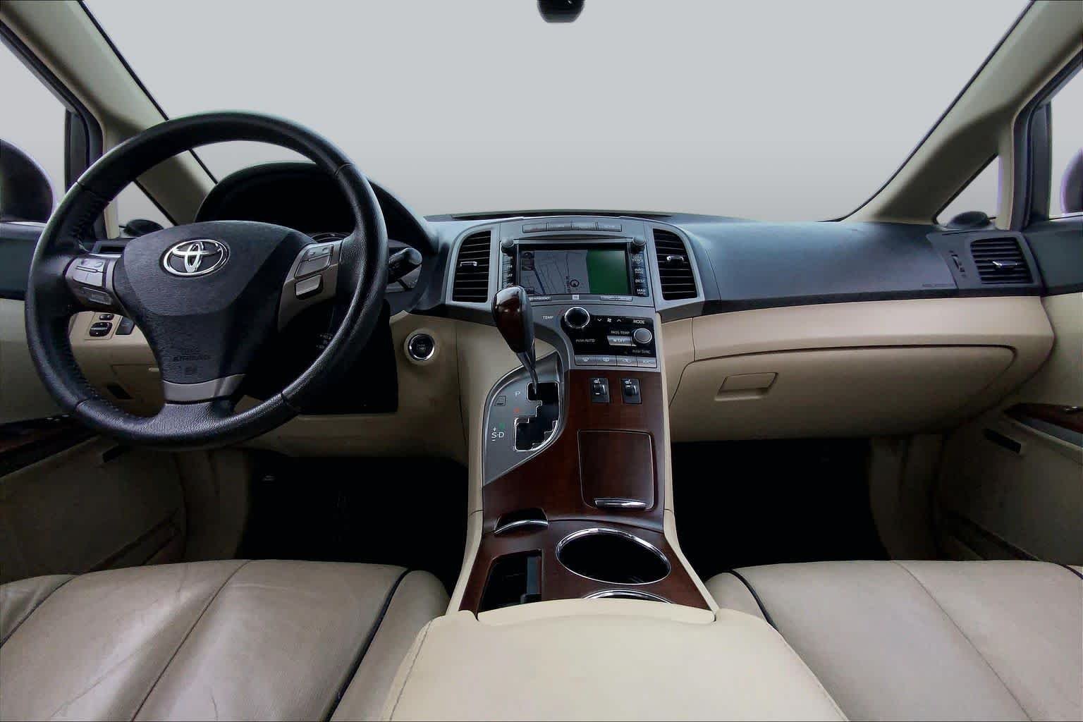 Used 2010 Blizzard Pearl Toyota  image 13