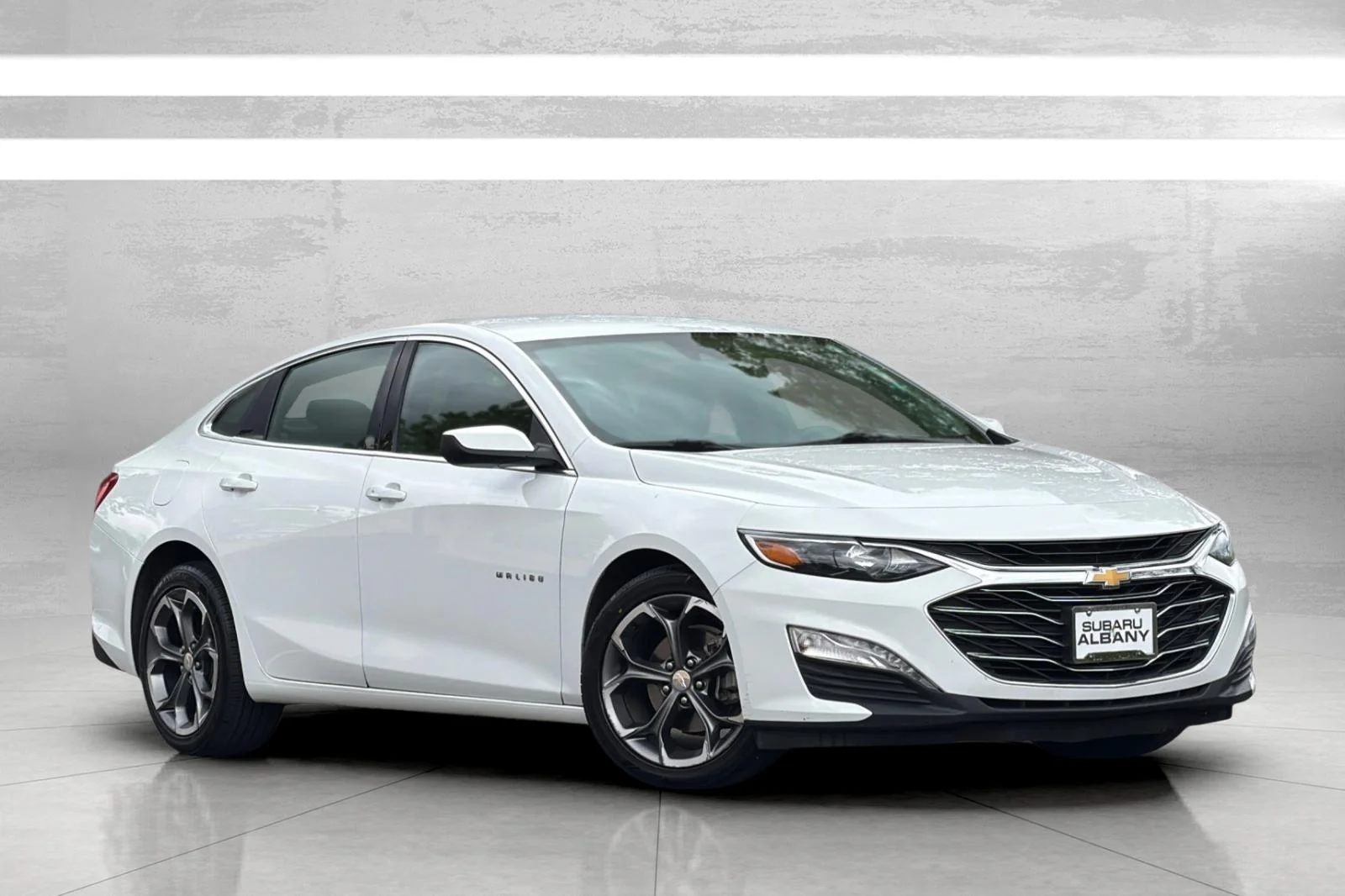 Used 2024 White Chevrolet LT image 2