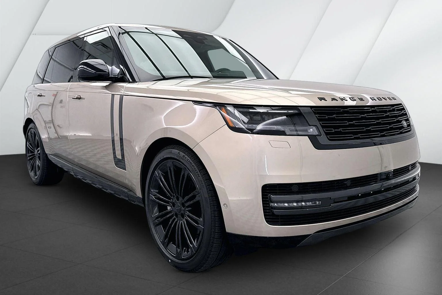 2026 Land Rover Range Rover 3.0 SE LWB 7's photo