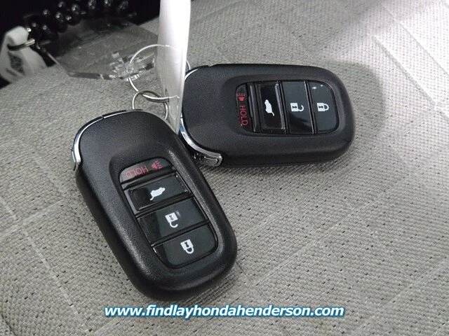 Certified Used 2025 Nordic Forest Pearl Honda LX image 62