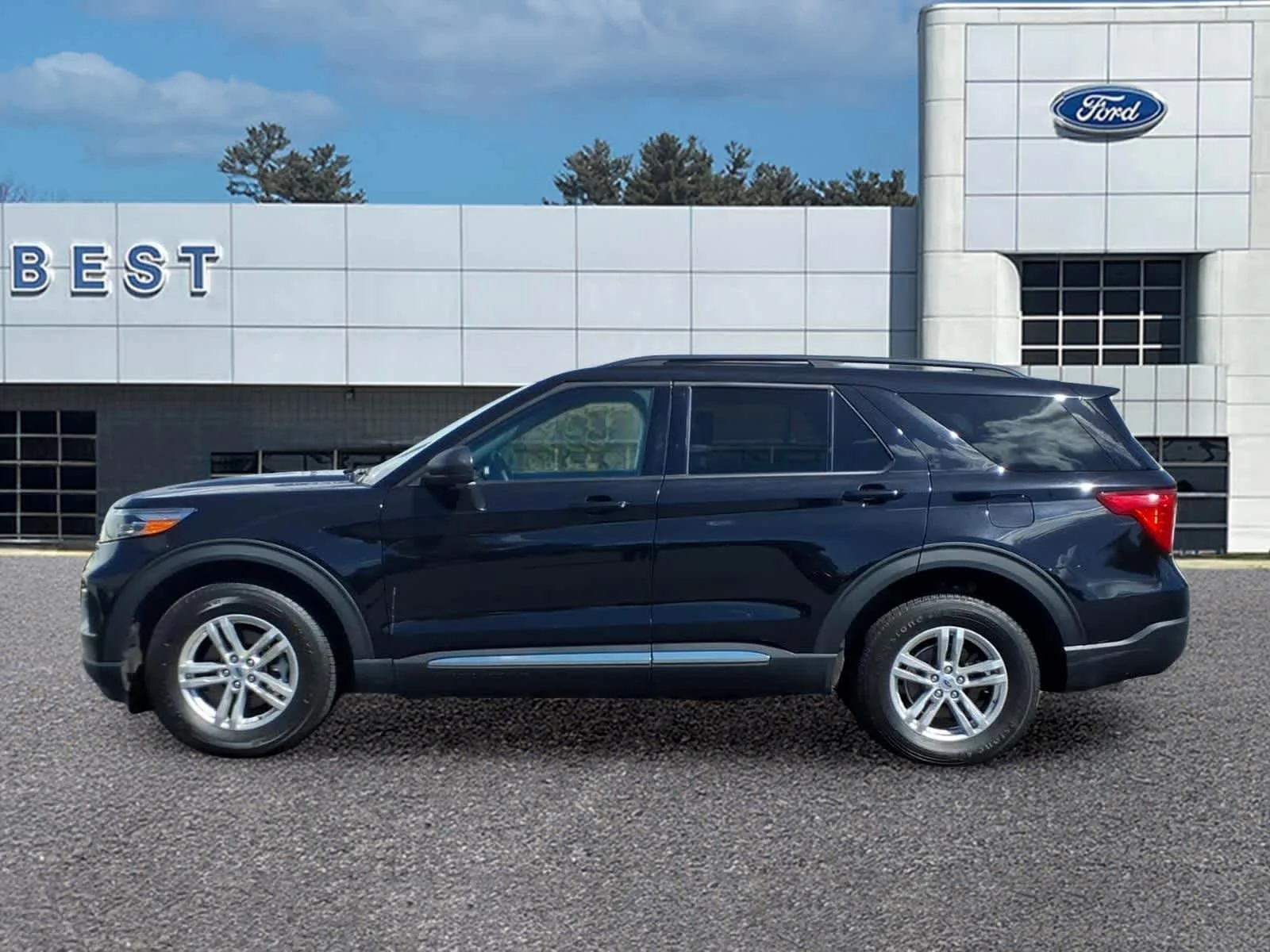 Used 2023 Agate Black Ford XLT image 9