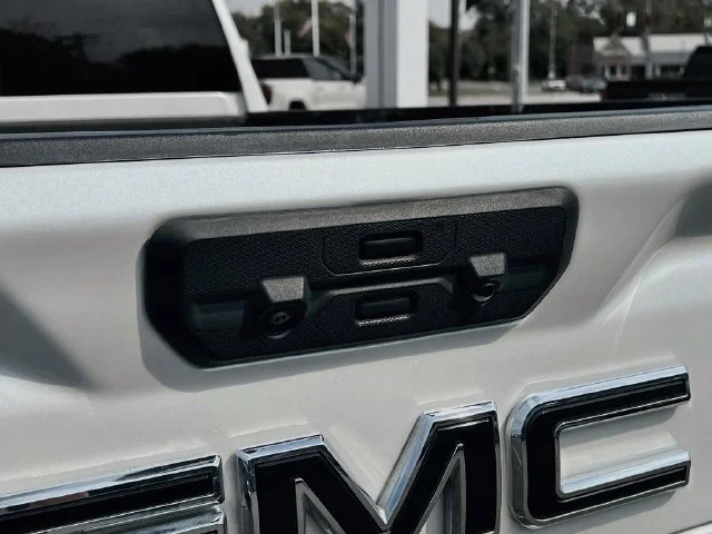 Used 2024 White GMC Denali Ultimate image 29