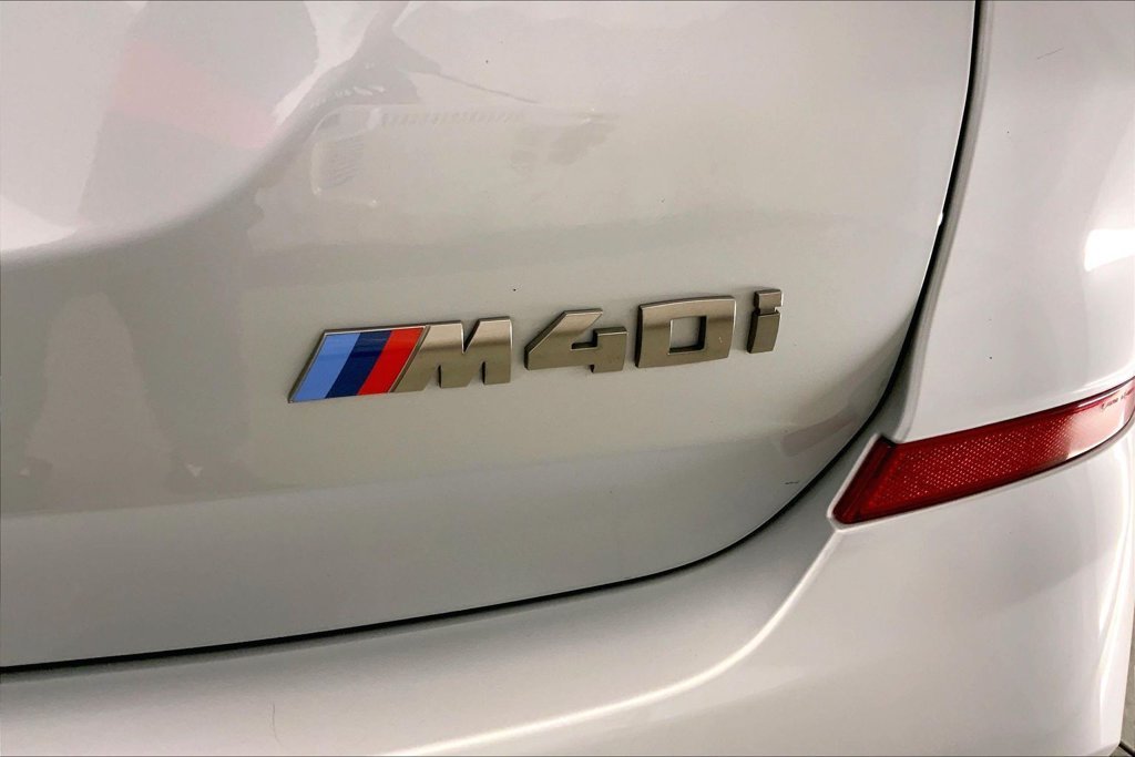 Used 2018 Glacier Silver Metallic BMW M40i image 30
