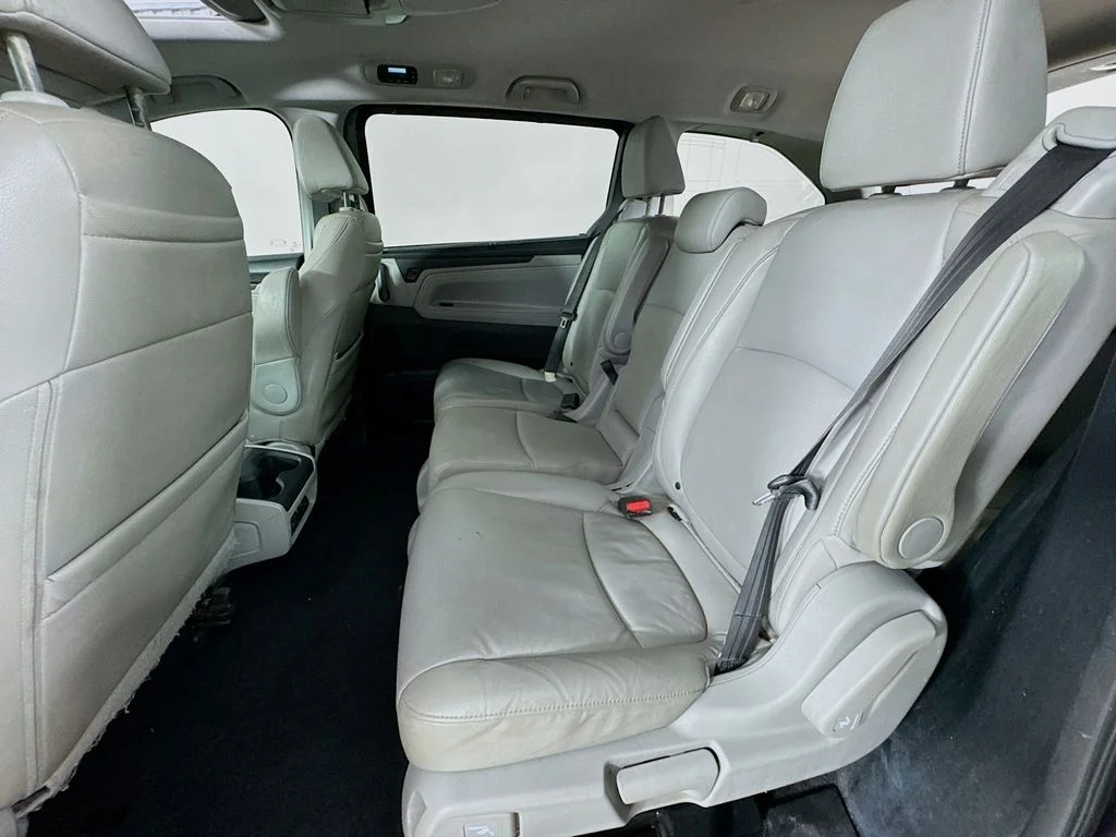 Certified Used 2018 Gray Honda Touring image 32