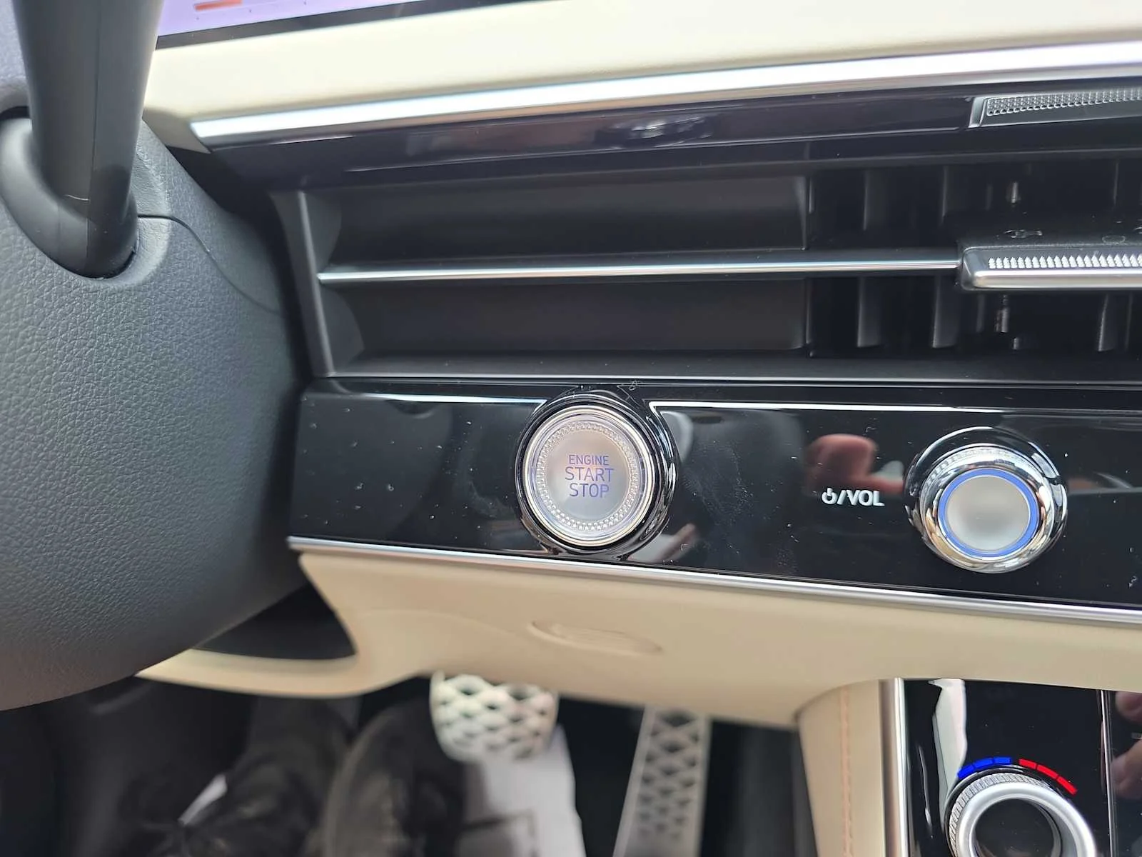 2026 GENESIS GV70 Sport Prestige - Photo 32