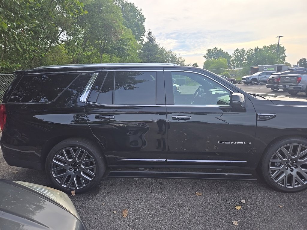 Used 2026 Onyx Black GMC Denali Ultimate image 11