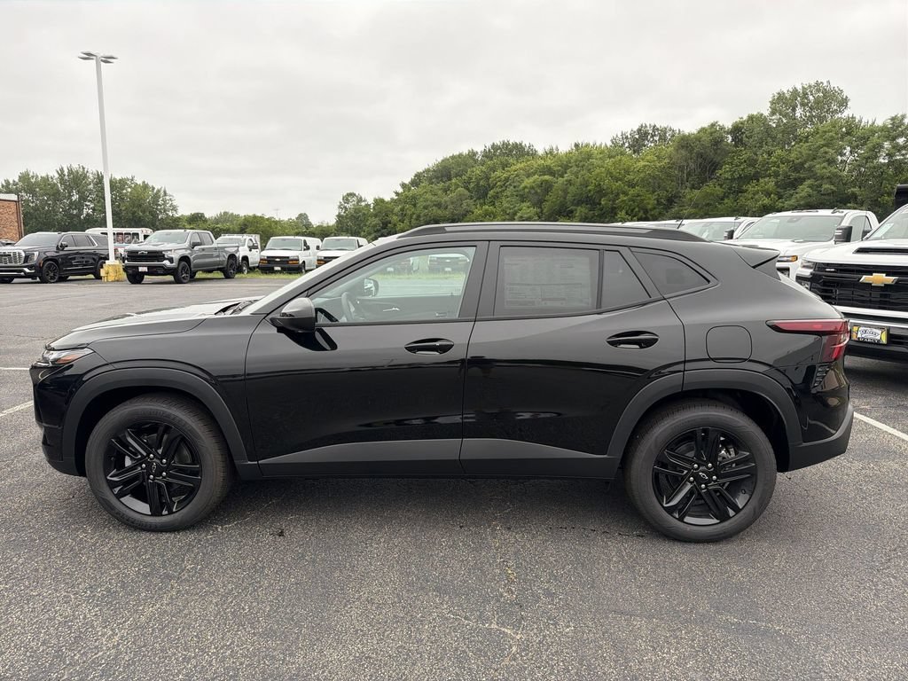 New 2026 Mosaic Black Metallic Chevrolet ACTIV image 2