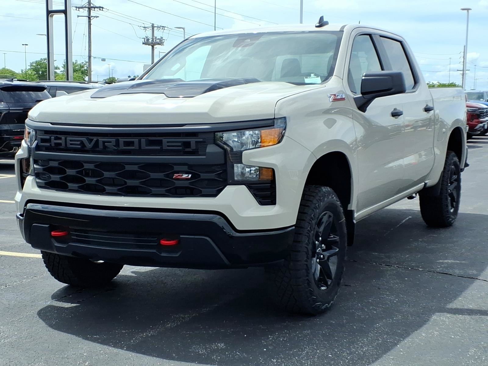 2026 Chevrolet Silverado 1500 Custom Trail Boss - Photo 2