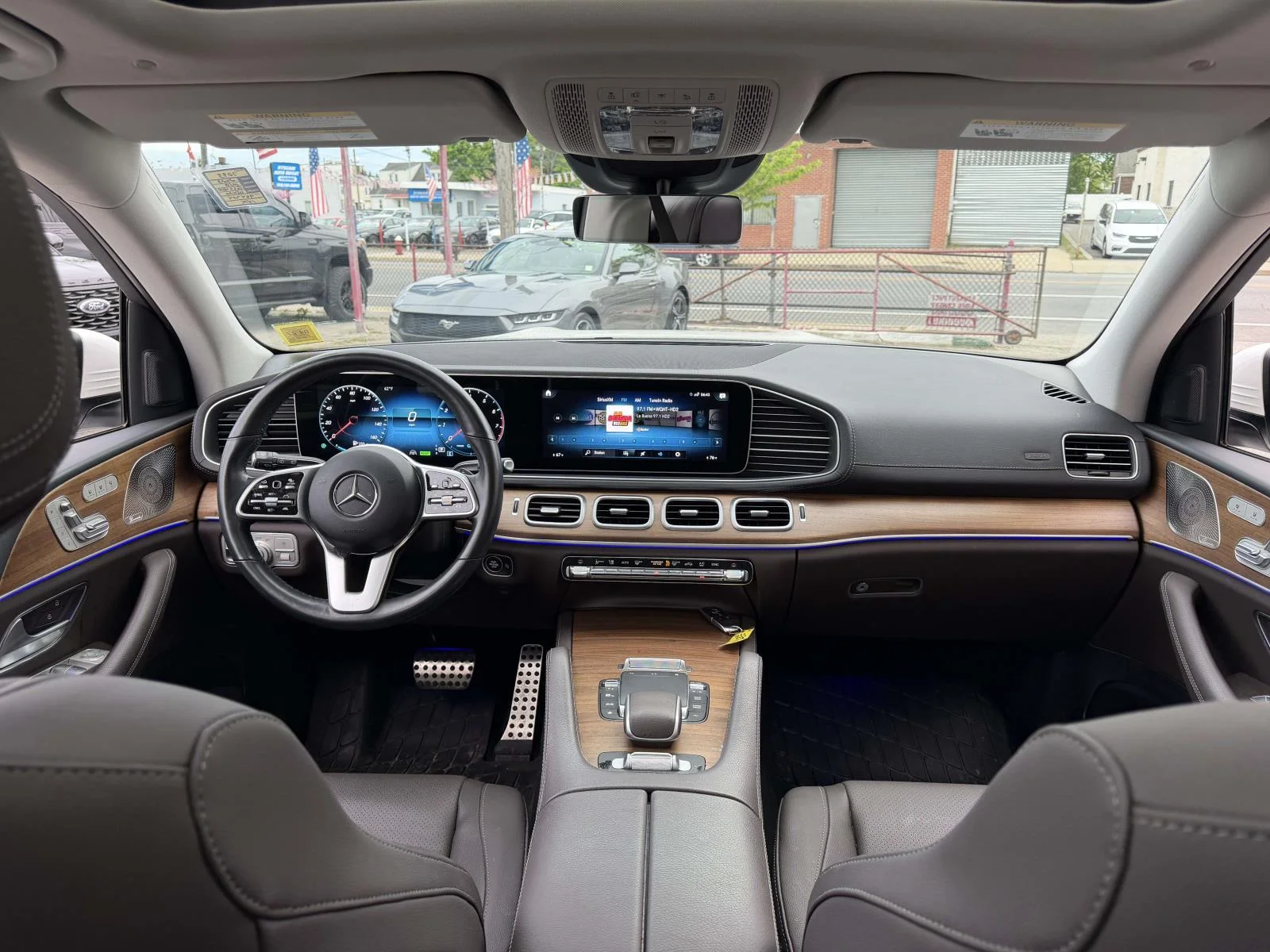 Used 2023  Mercedes-Benz GLS 450 image 15