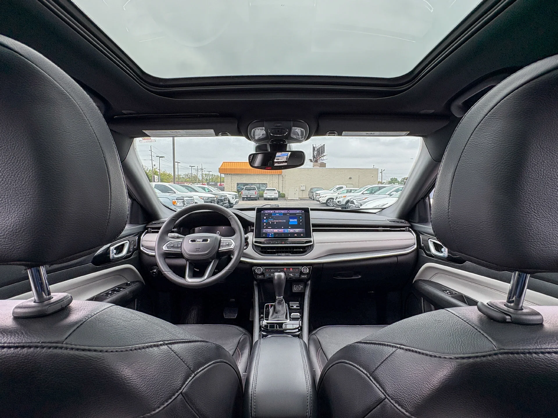 Used 2023 Gray Jeep Limited image 2