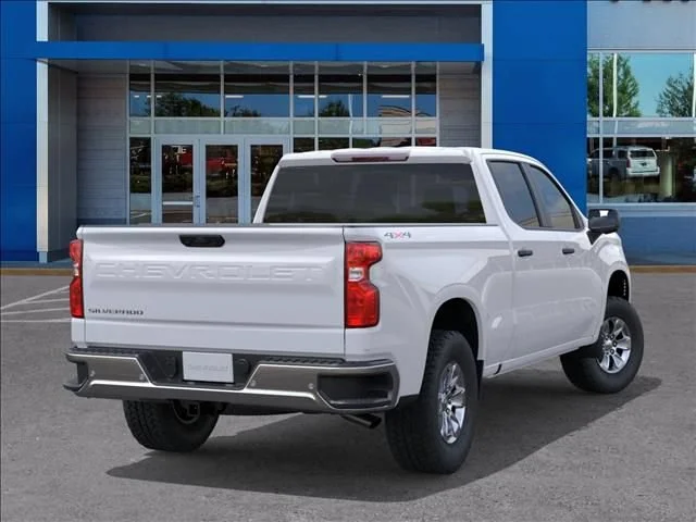 New 2026 Summit White Chevrolet WT image 4
