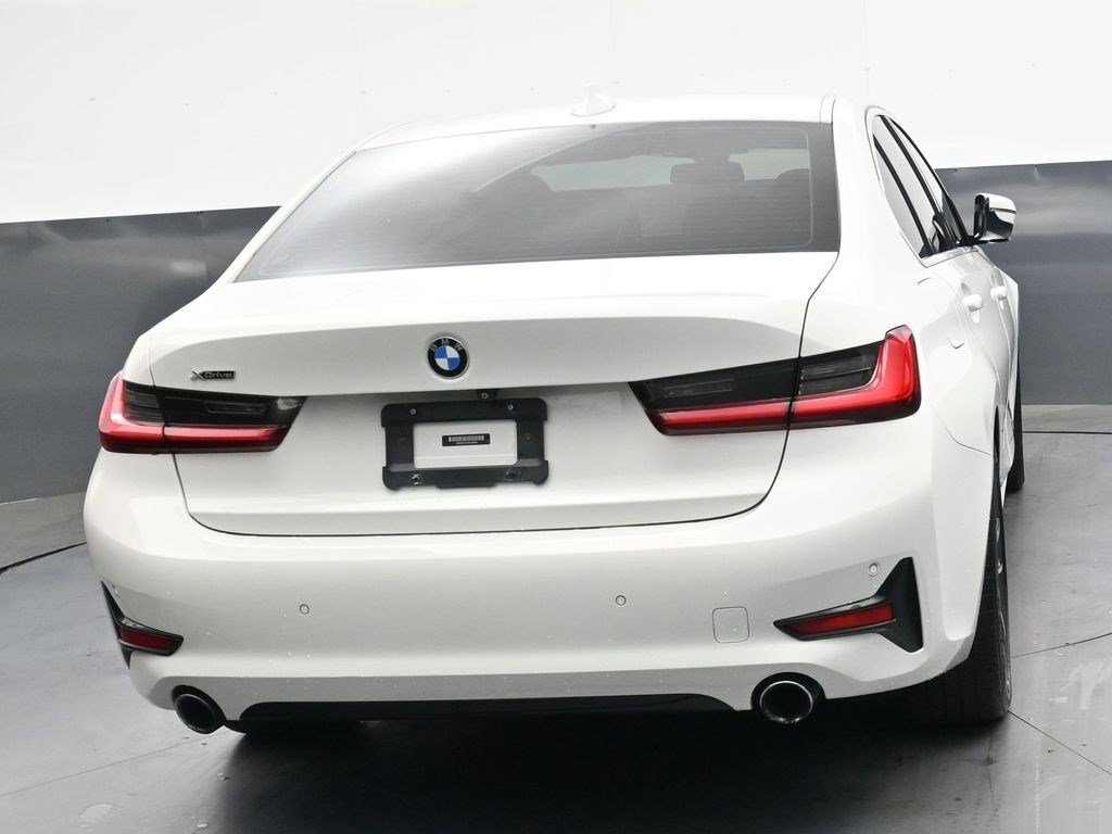 Used 2019 Alpine White BMW 330i xDrive image 4