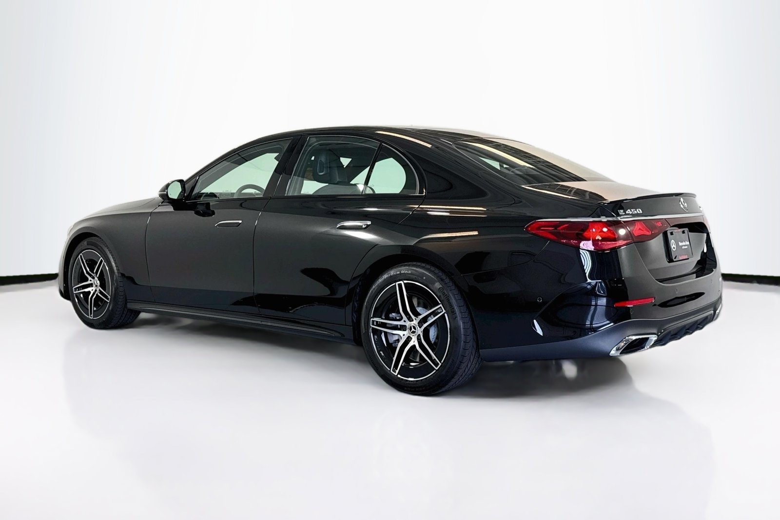 New 2026 Obsidian Black Metallic Mercedes-Benz E 450 image 7