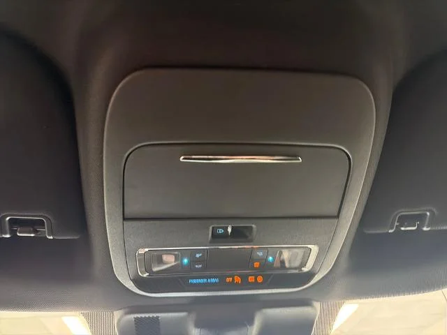 New 2026 Oxford White Ford Lariat® image 34