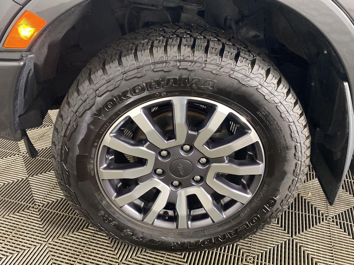 Used 2019 Magnetic Ford XLT image 26