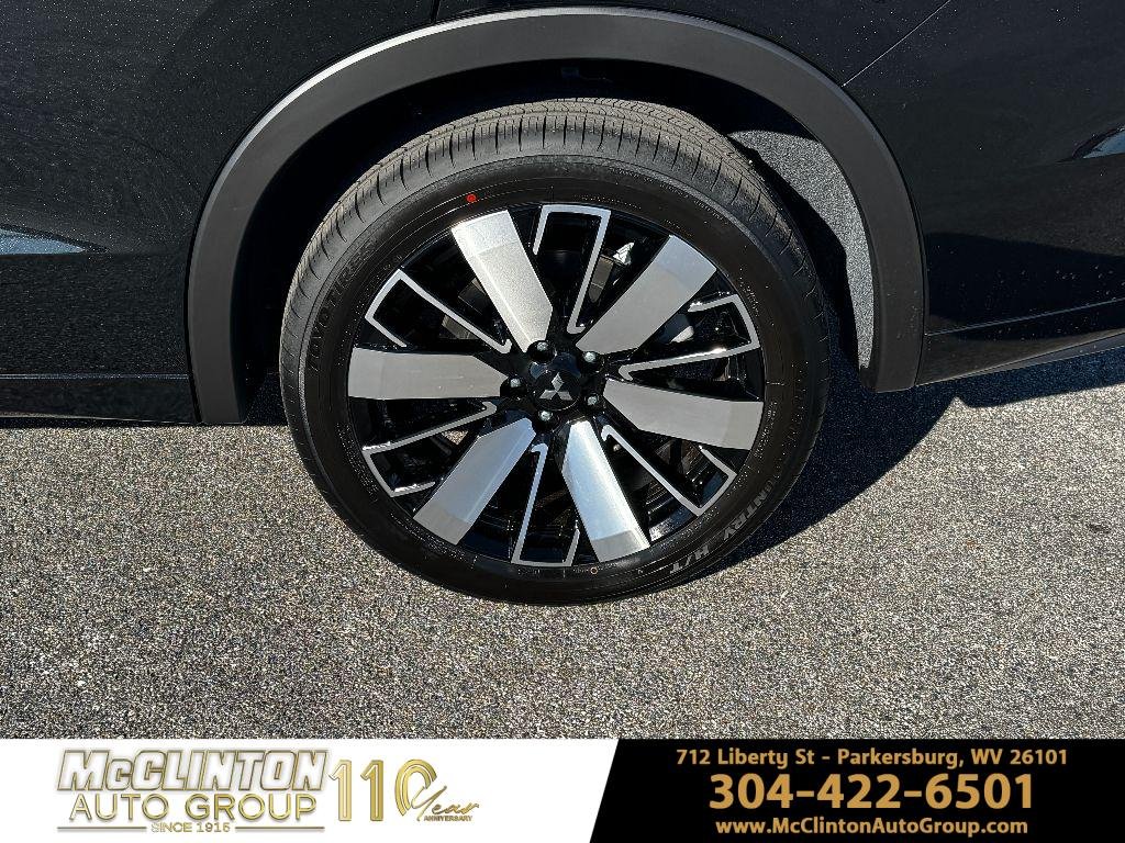 2025 Mitsubishi Outlander SEL - Photo 15