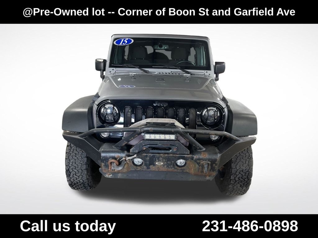 Used 2015 Silver Jeep Unlimited Sport image 8