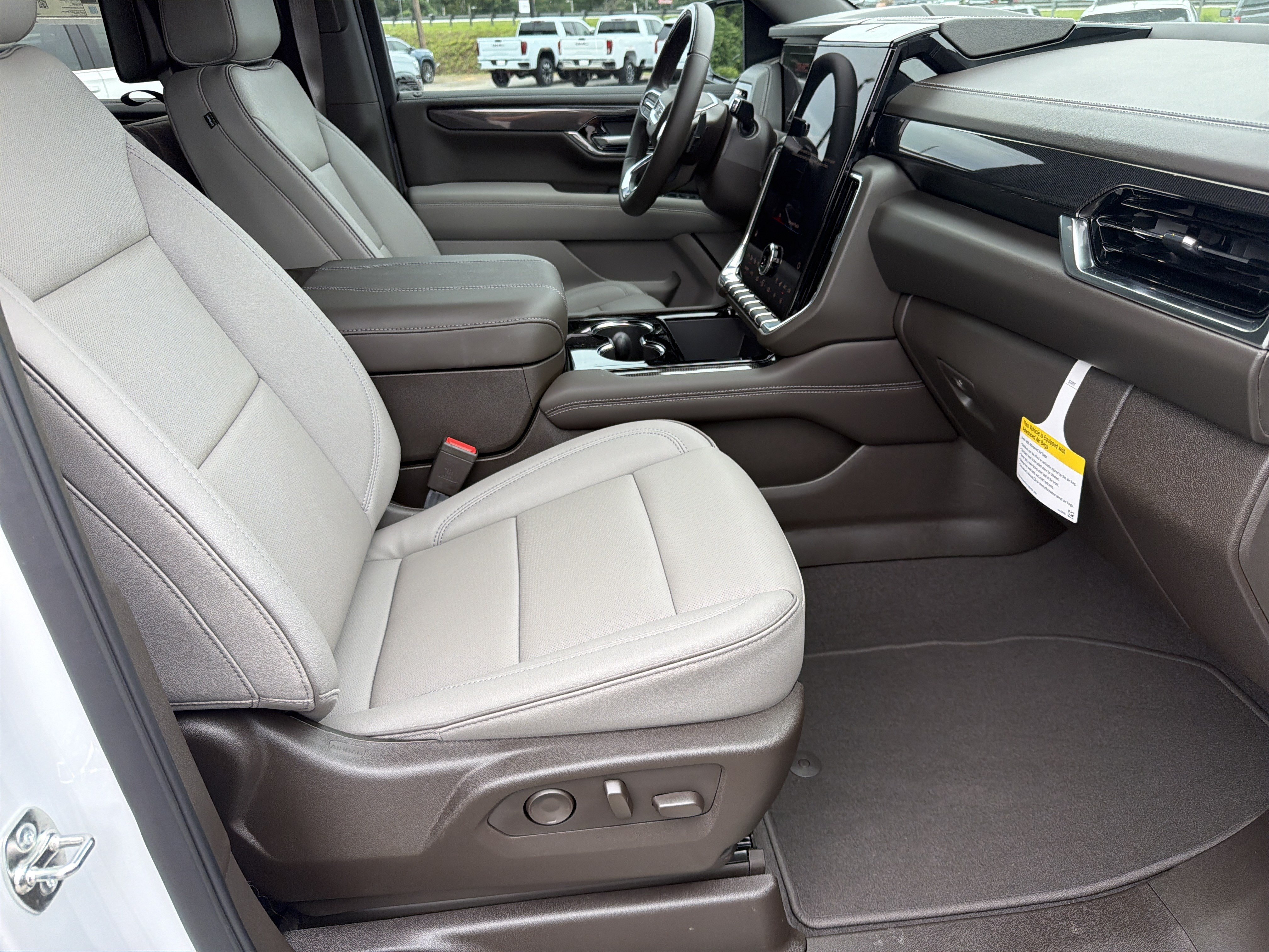 2026 GMC Yukon XL Elevation - Photo 13