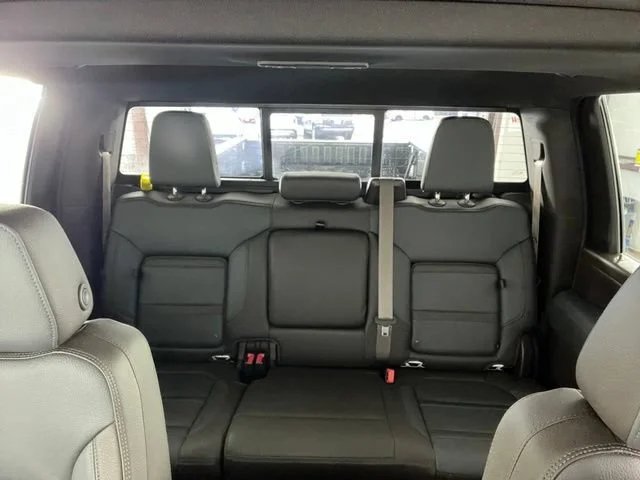 Used 2023 Summit White GMC Denali DRW image 31