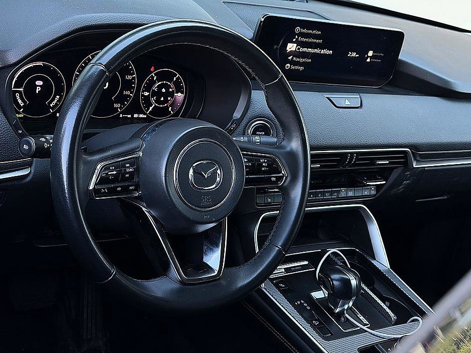 Used 2024 Platinum Quartz Mazda Preferred image 8