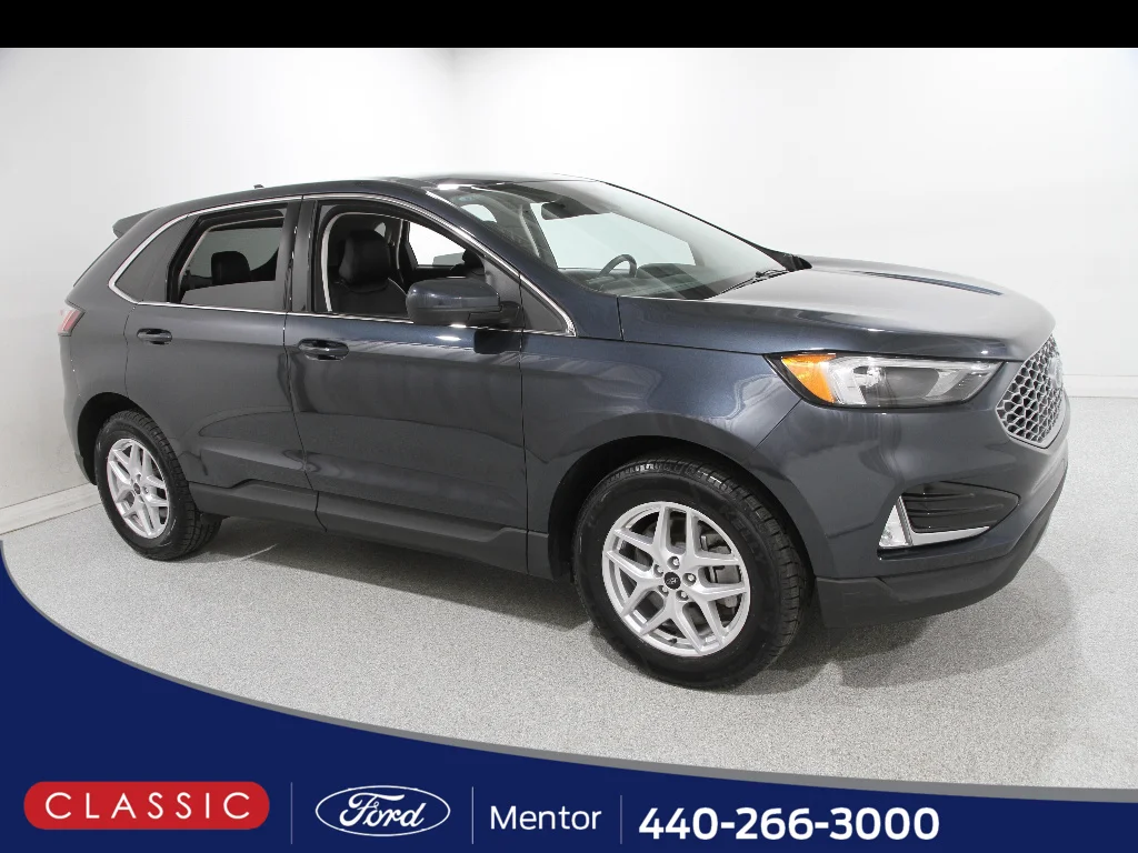 2023 Ford Edge SEL AWD's photo