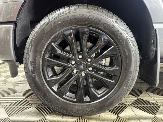 New 2026 Carbonized Gray Metallic Ford XLT image 10